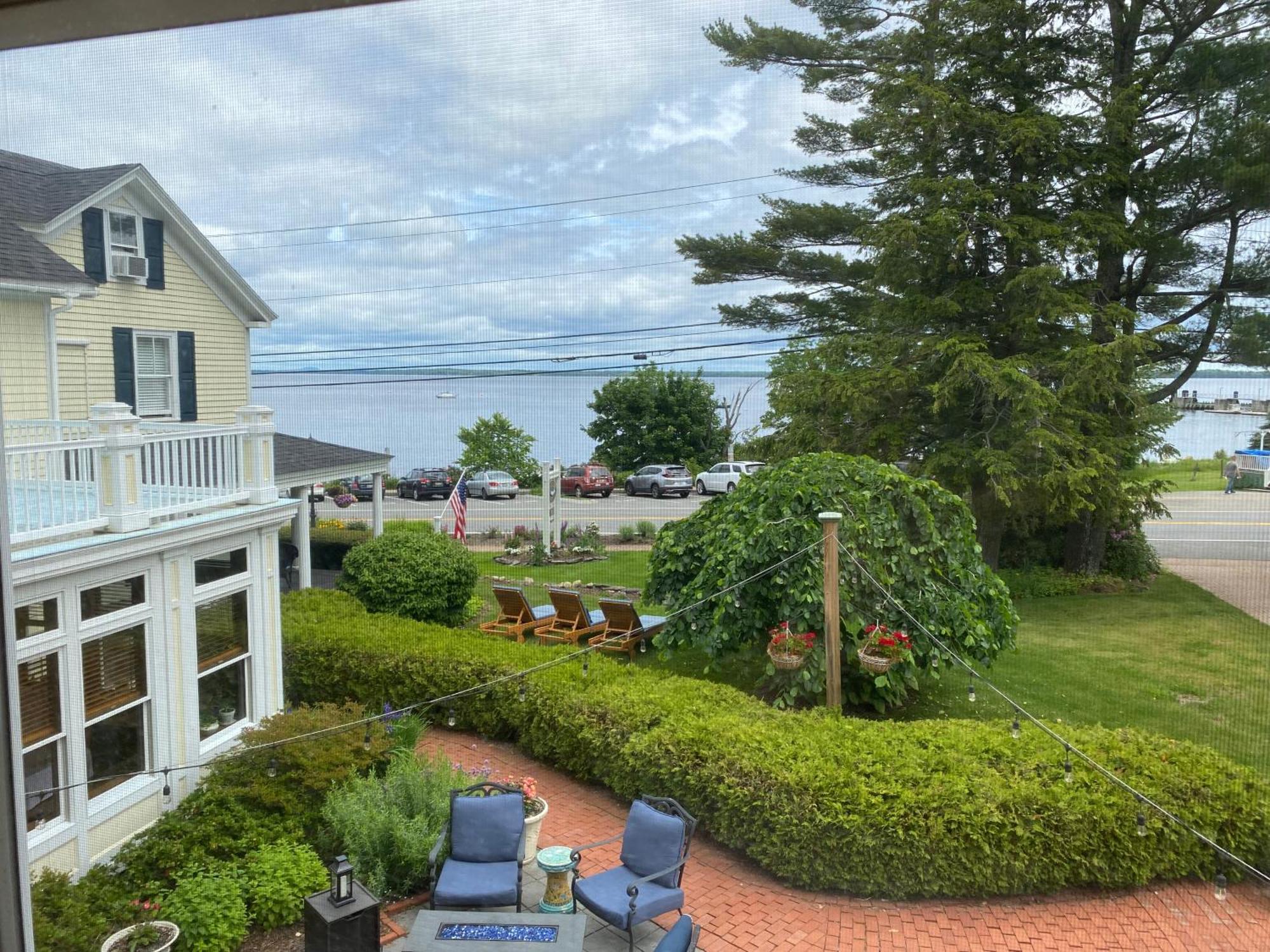 Spouter Inn Bed & Breakfast Lincolnville Bagian luar foto